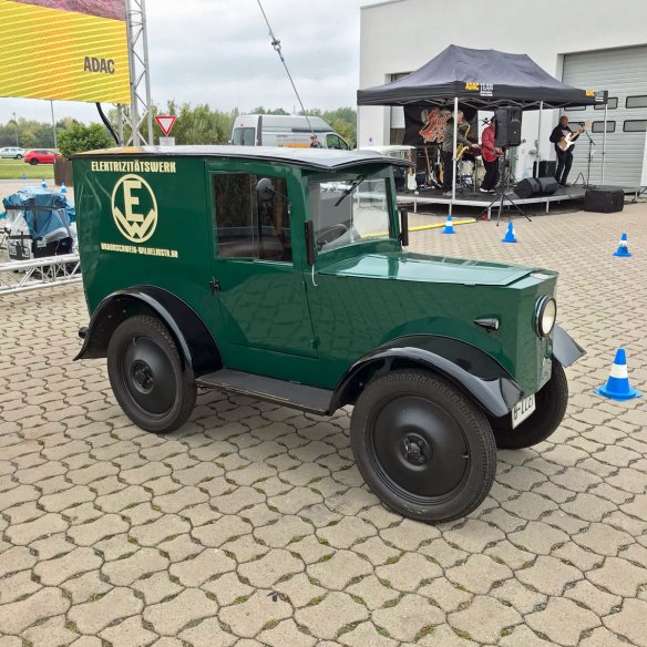 HAWA Elektromobil EM3 von 1921