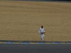 DTM in LeMans – Streckenposten bei der Arbeit