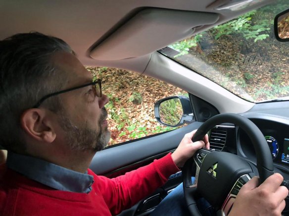 Test: Mitsubishi Outlander Plug-in Hybrid (2019) – Wie fährt sich der große SUV von Mitsubishi?
