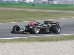 Lotus 87