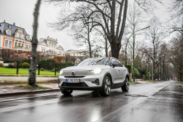 Tom Schwede, unterwegs im Volvo C40 Recharge Pure Electric
