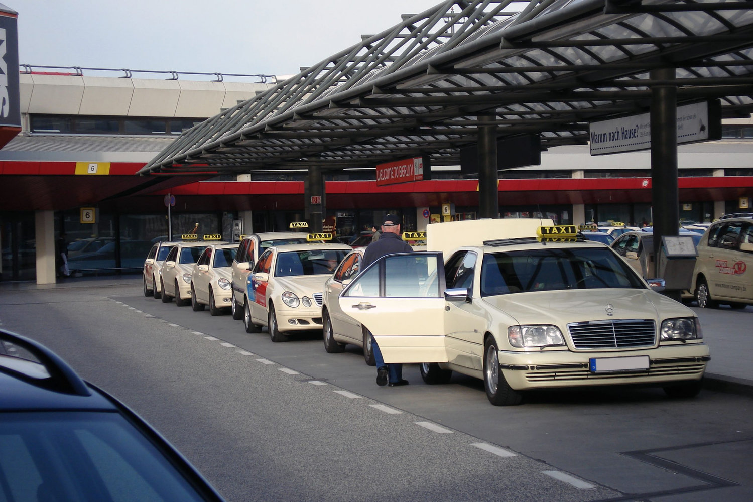 Taxi und Mercedes-Benz, das war 2007 noch eine feste Einheit.