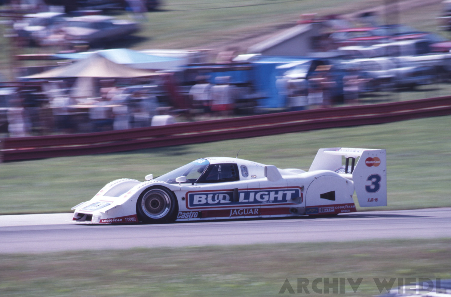 Jaguar XJR-16 in der IMSA