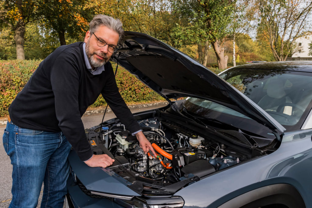 Motorraum des Mazda MX-30