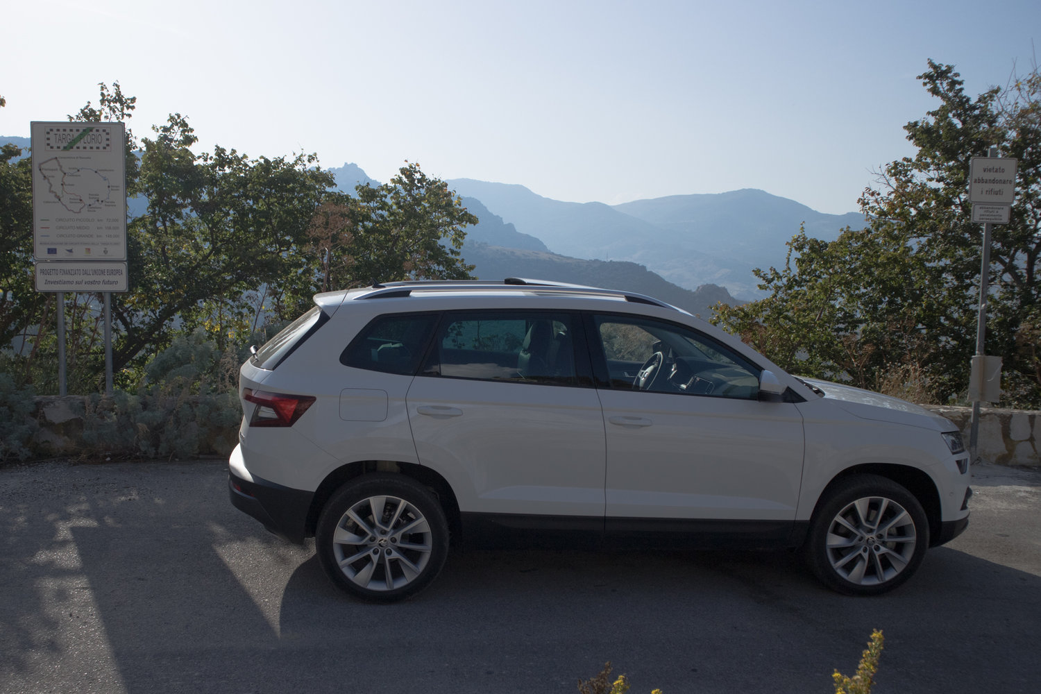 Der Verfall der Strecke schreit nach einem SUV