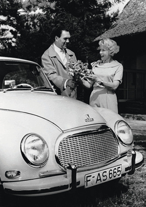 Titelbild zum Artikel:Max Schmeling und die Werbung fürs DKW F93 Coupé 