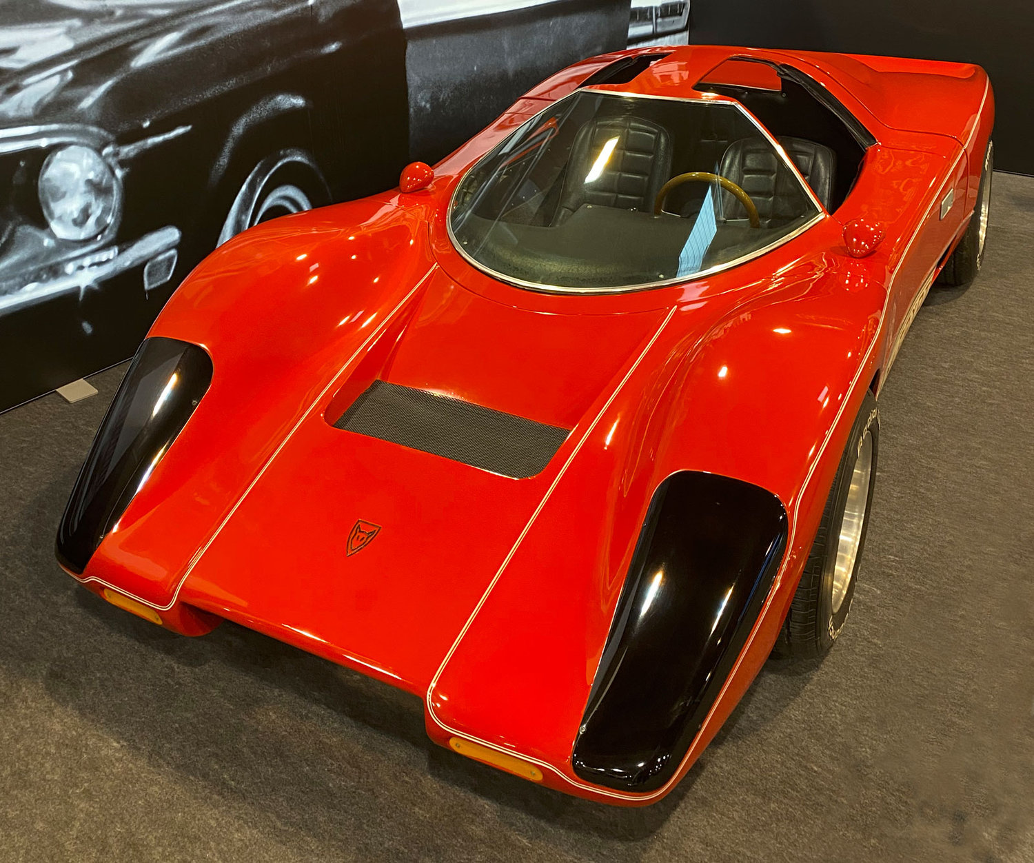 Frontansicht des Coyote X aus Hardcastle & McCormick