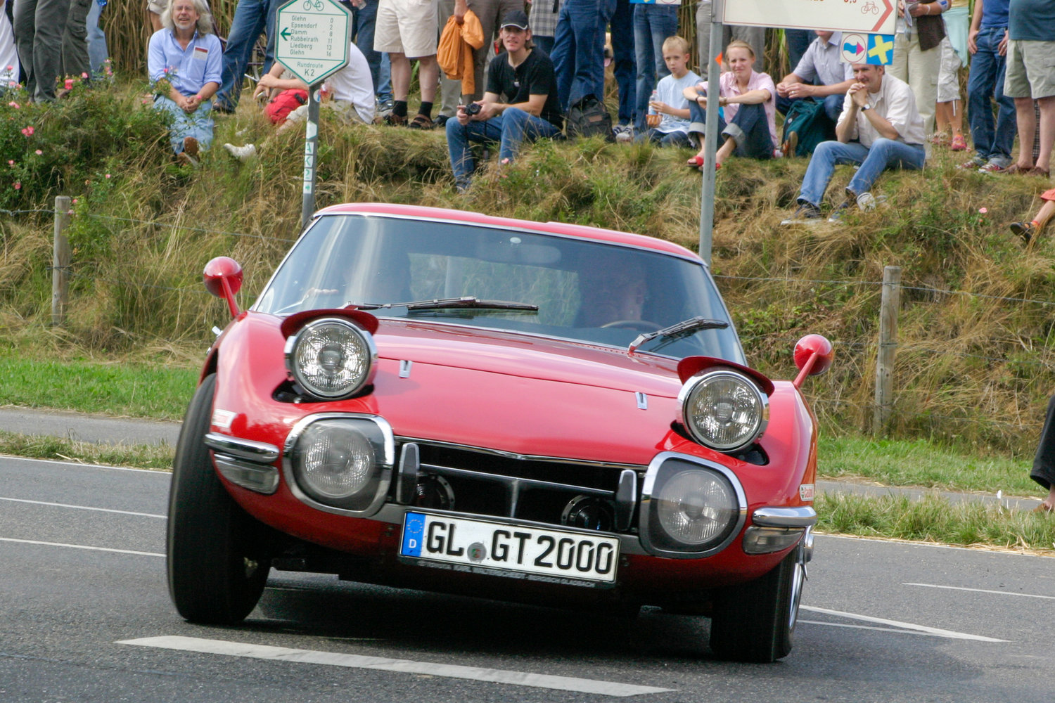 Titelbild zum Artikel:Der Toyota 2000GT beflügelte die Marke Toyota! 