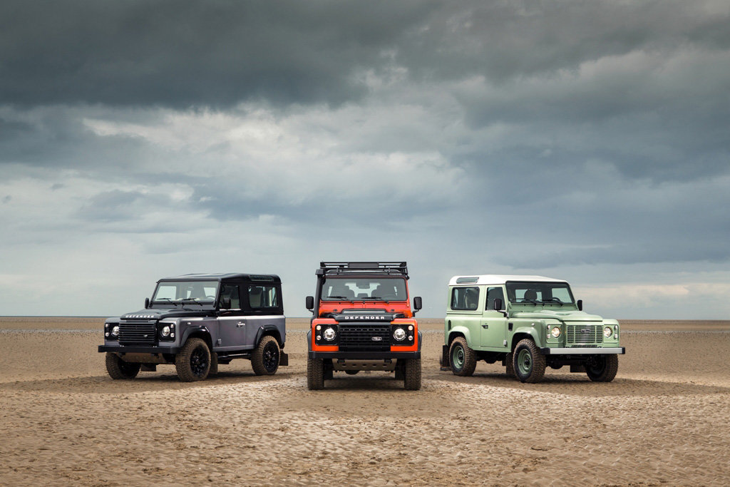 Titelbild zum Artikel:Land Rover Defender: Das Ende einer Ikone 