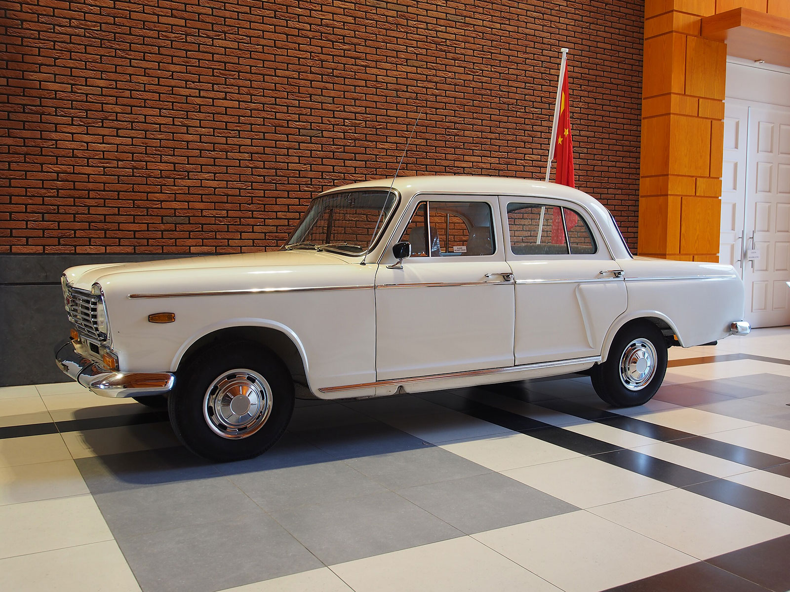 Shanghai SH760B im Louwman Museum