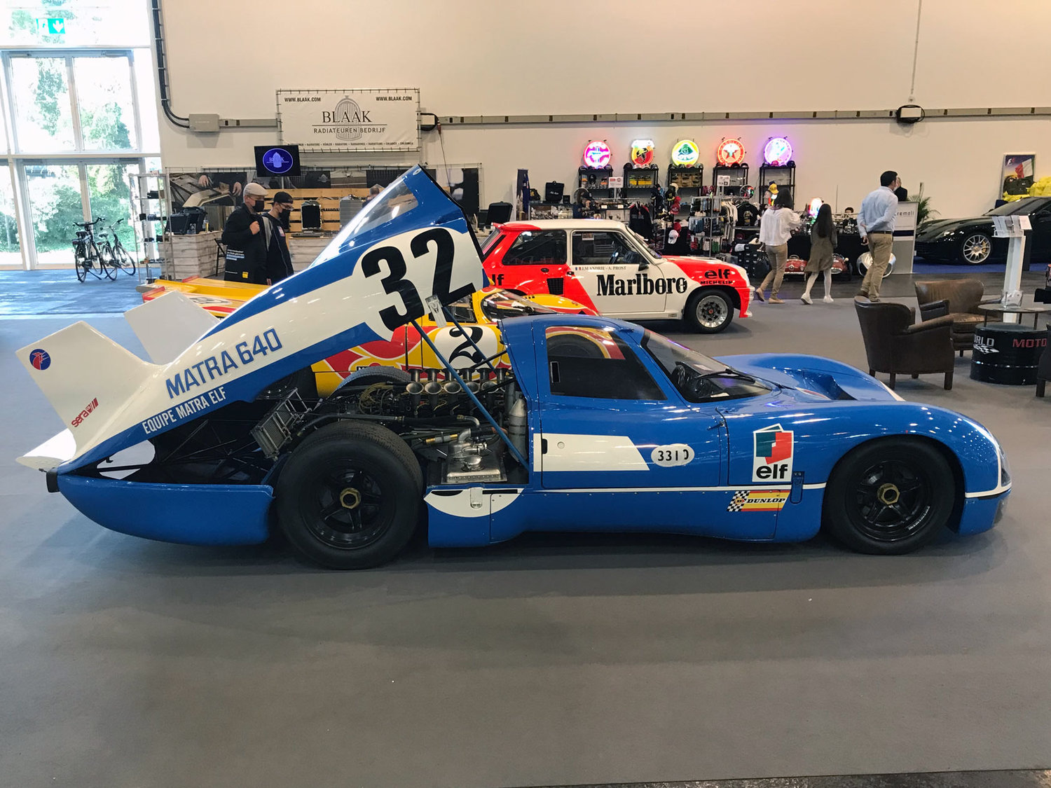 Matra MS640 mit geöffneter Motorhaube