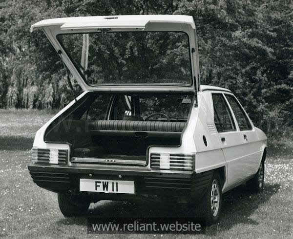 Heck des Reliant FW-11