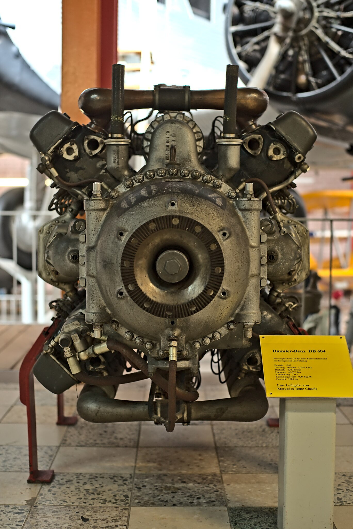 Sechzehnzylindermotor Flugmotor Daimler-Benz DB 604
