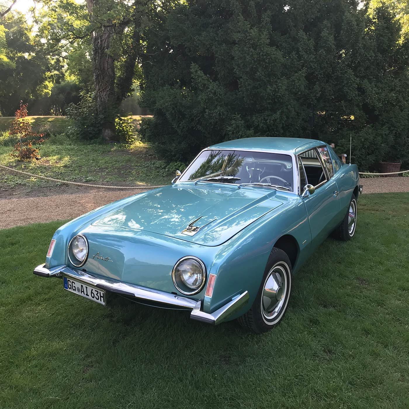 Studebaker Avanti