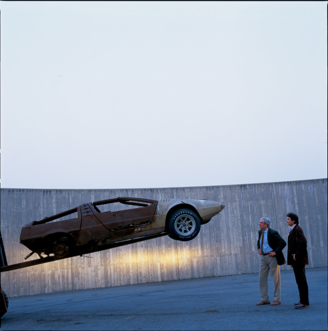 Der VW Porsche Tapiro von Italdesign nach dem Brand.