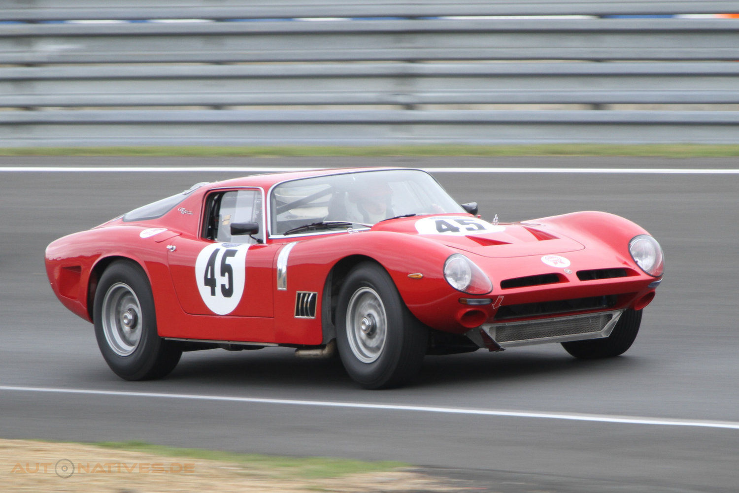 Auch im historischen Motorsport kommen Bizzarrini 5300 GT von Zeit zu Zeit zum Einsatz.