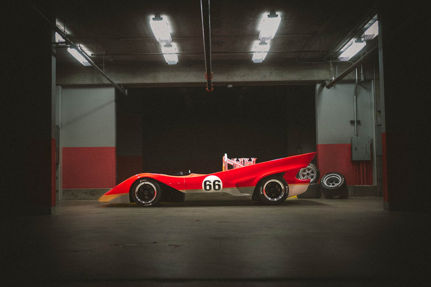Seitenansicht des Lotus 66