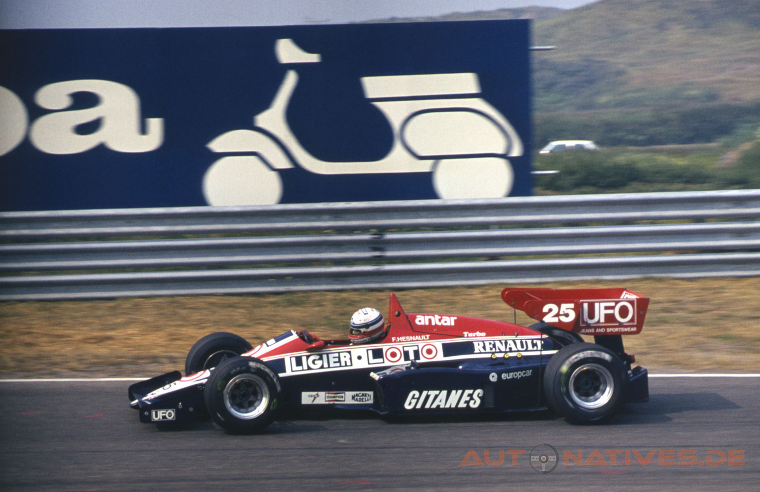 François Hesnault im Ligier JS23