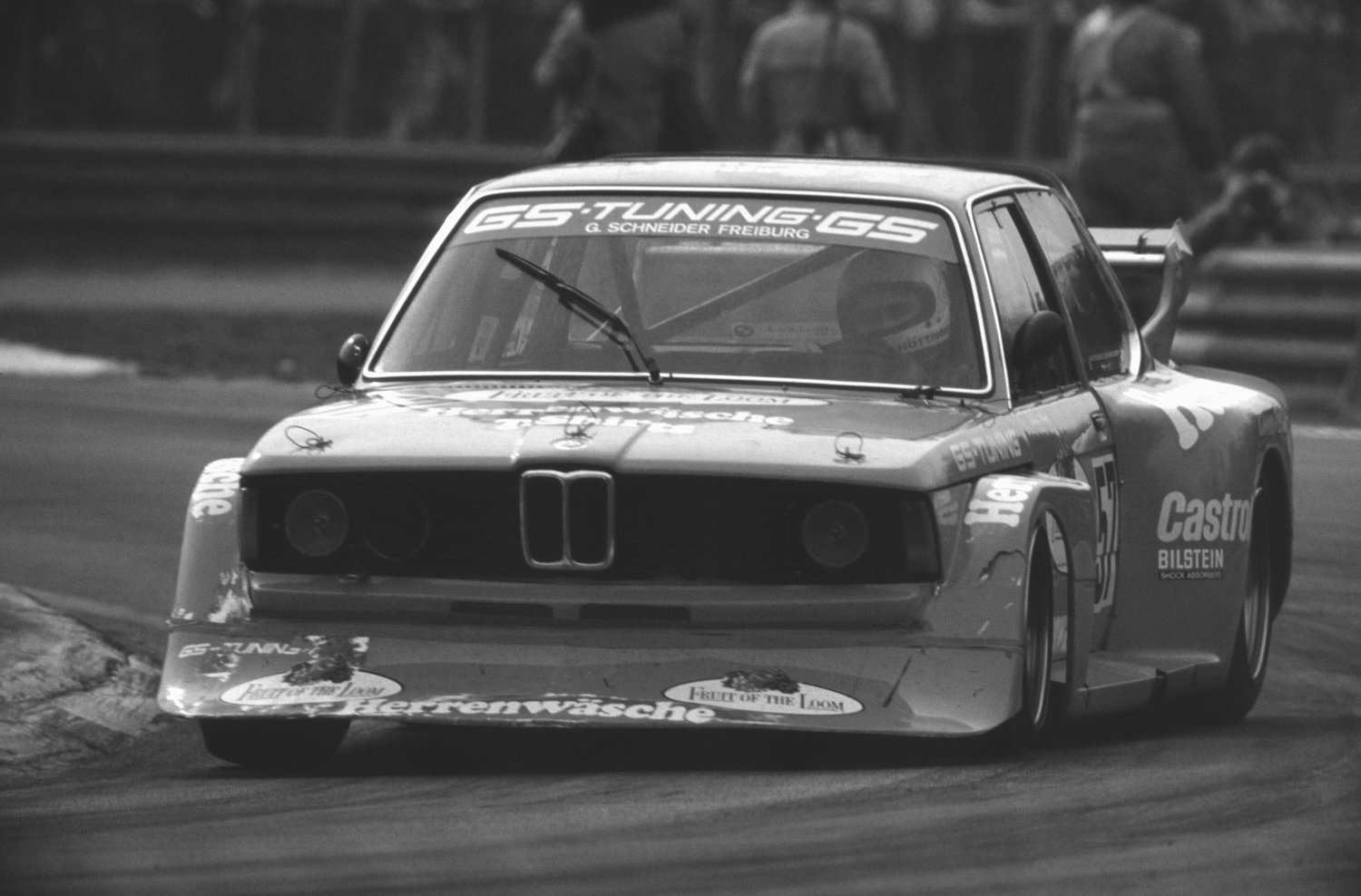 Titelbild zum Artikel:Deutsche Rennsport-Meisterschaft: Die Gruppe 5-Jahre der DRM