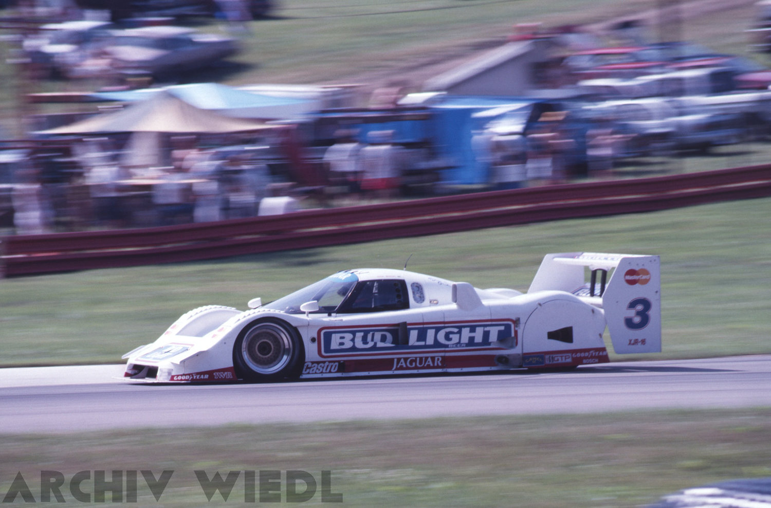 Jaguar XJR-16 von 1991 beim Einsatz als IMSA GTP