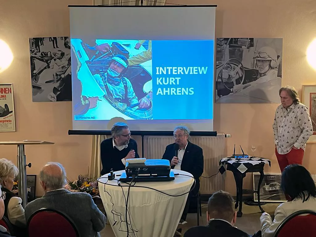 Interview mit Kurz Ahrens