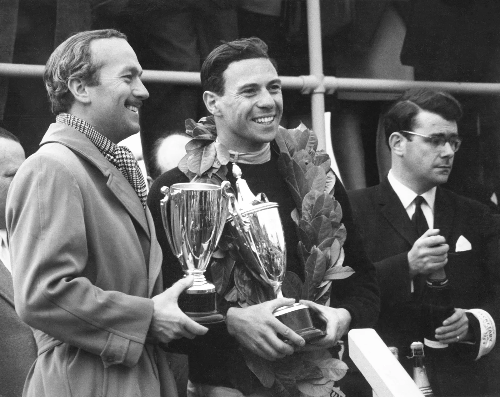 Colin Chapman [left] and Jim Clark [right] 1964